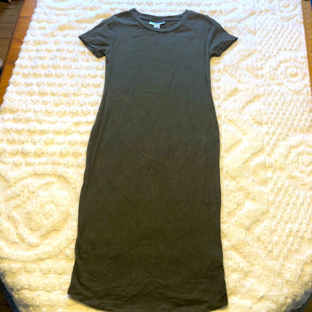 Motherhood Maternity army green ribbed t-shirt dress size small rayon spandex